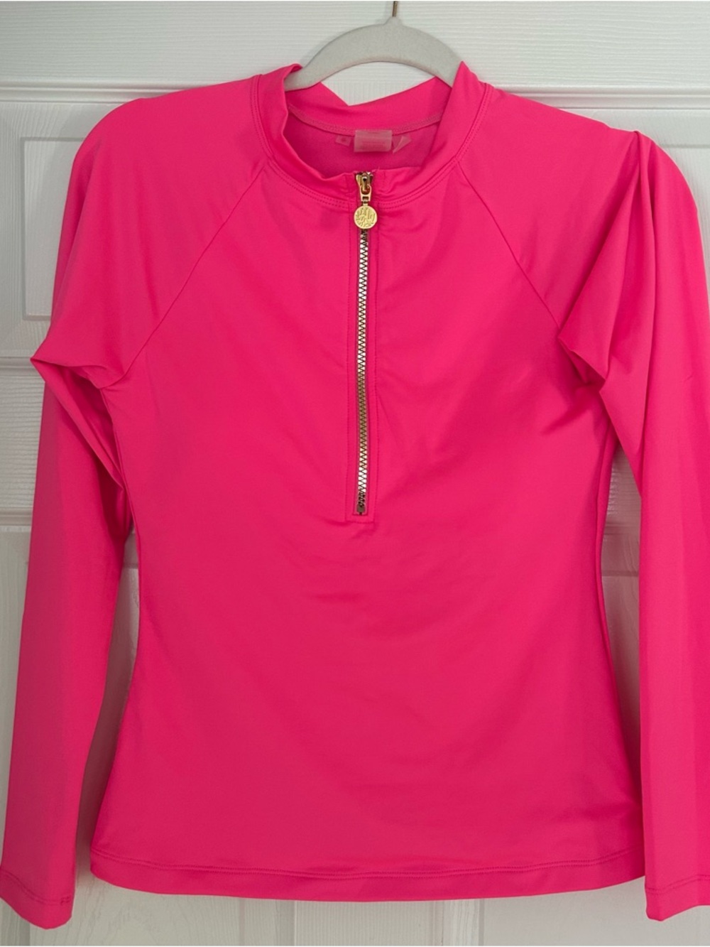NWOT LILLY PULITZER Nayte Rashguard Swim Top ROXIE PINK -size 8 - Picture 2 of 4